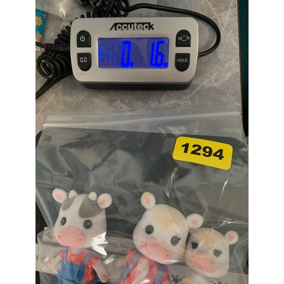 Sunny Days Entertainment, Honey Bee Acres Rainbow Ridge Three Flocked Cows Toys - Picture 7 of 7